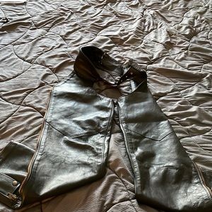 Motorcycle riding chaps